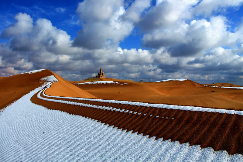大漠雪景